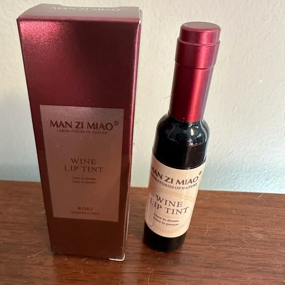 Wine Lip Gloss w/ tint New in Box - Picture 2 of 4